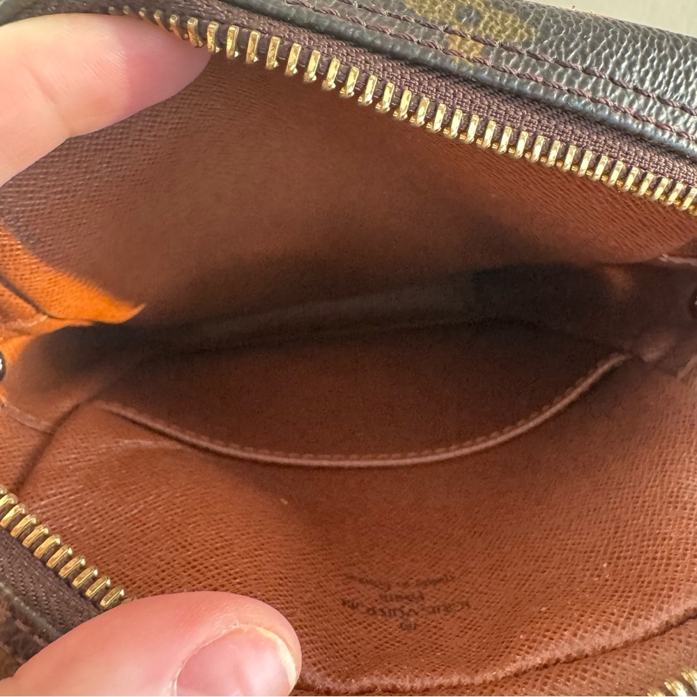 ✅AUTHENTIC✅LOUIS VUITTON DANUBE CROSSBODY BAG - Picture 10 of 14